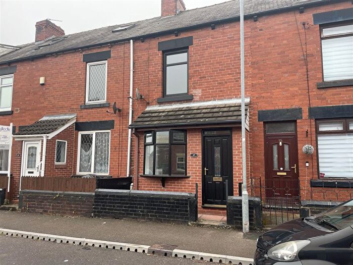3 Bedroom Terraced House To Rent In Myrtle Street, Barnsley, S75