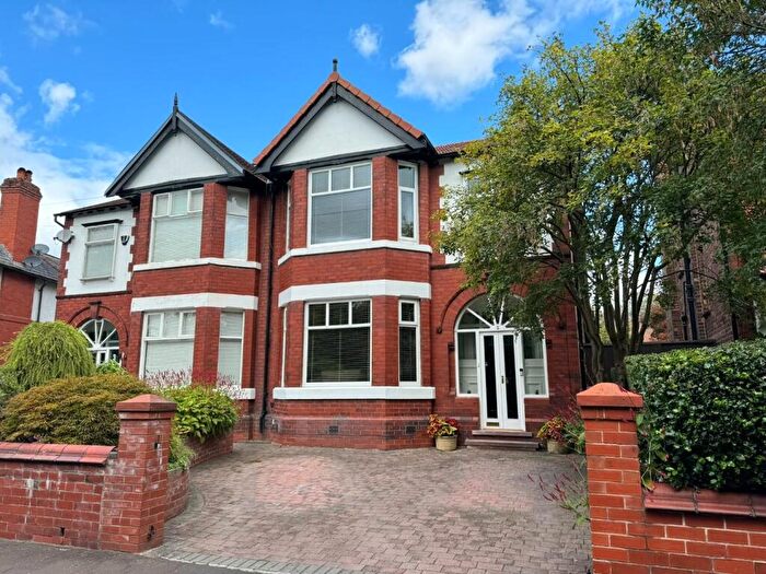 4 Bedroom Semi-Detached House For Sale In Chatham Road, Old Trafford, M16