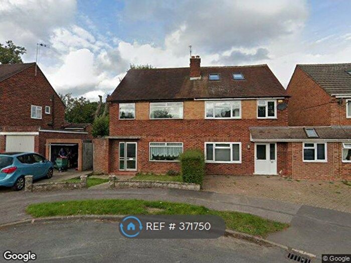 3 Bedroom Semi-Detached House To Rent In Courts Road, Earley, Reading, RG6
