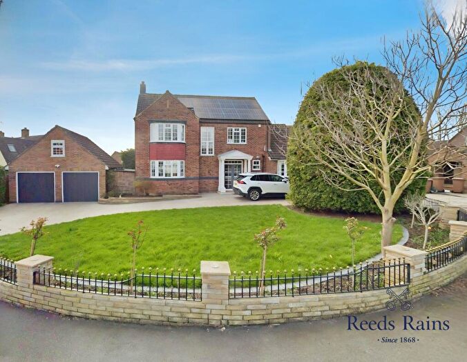 4 Bedroom Detached House For Sale In Dalrymple Close, Chelmsford, Essex, CM1