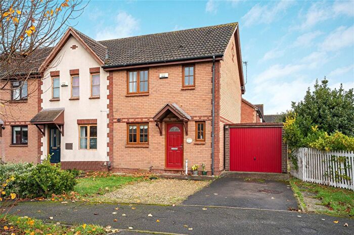 3 Bedroom End Of Terrace House For Sale In Frys Hill, Greater Leys, OX4