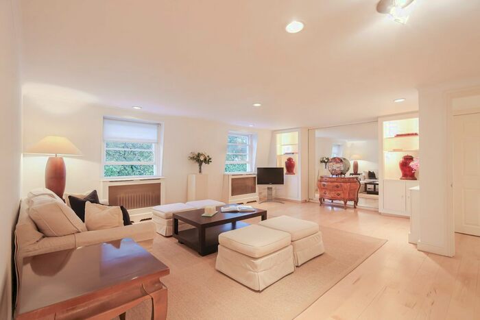 1 Bedroom Flat To Rent In Onslow Square, South Kensington, SW7
