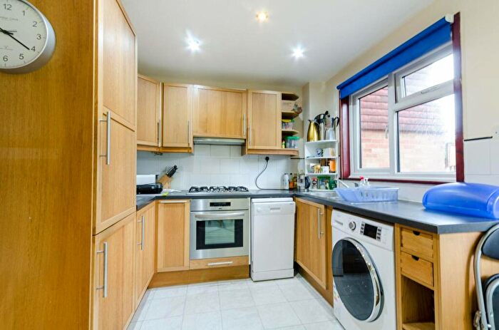 3 Bedroom Terraced House To Rent In Conifer Gardens, Sutton, SM1