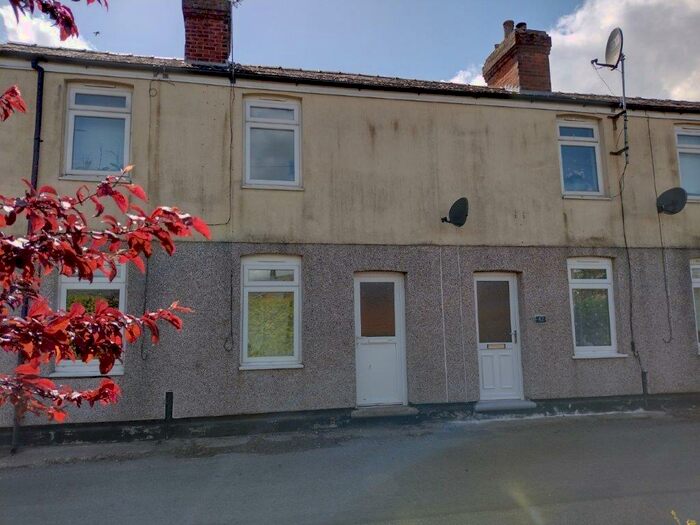 2 Bedroom Terraced House To Rent In Flaxmill Lane, Pinchbeck, PE11