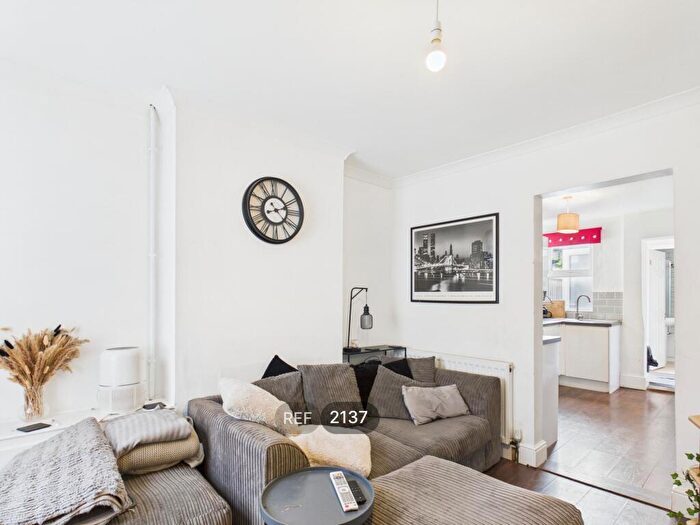 2 Bedroom Terraced House To Rent In Barrack Street, Colchester, CO1