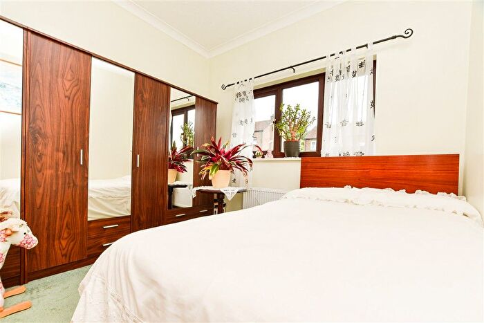 4 Bedroom Detached House For Sale In Montargis Way, Crowborough, East Sussex, TN6