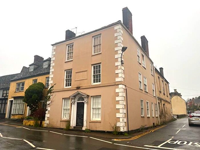 2 Bedroom Flat To Rent In Bradley Street, Wotton-Under-Edge, GL12