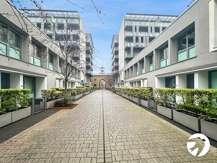 2 Bedroom Flat To Rent In Royal Carriage Mews, London, SE18
