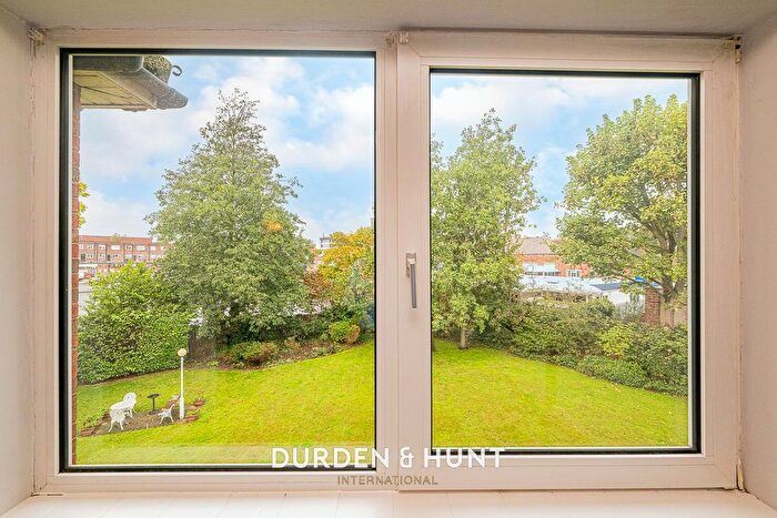 1 Bedroom Flat For Sale In Goldsmere Court, Hornchurch, RM11
