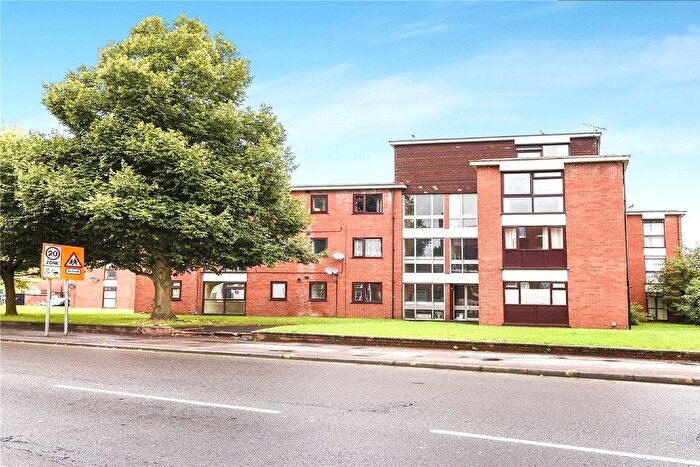 2 Bedroom Flat To Rent In Allison Court, Oxford Road, Reading, Berkshire, RG1