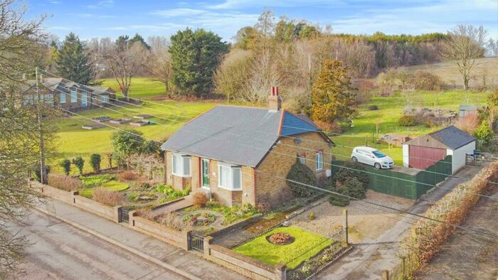 3 Bedroom Detached Bungalow For Sale In The Street, Doddington, Sittingbourne, ME9