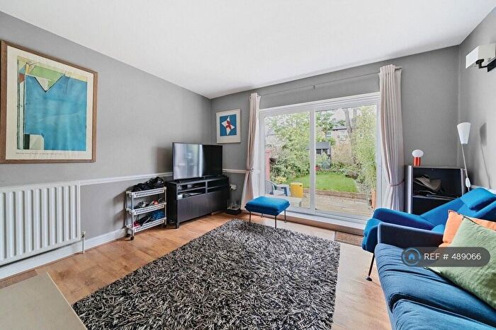 1 Bedroom Flat To Rent In Wellmeadow Road, London, SE13
