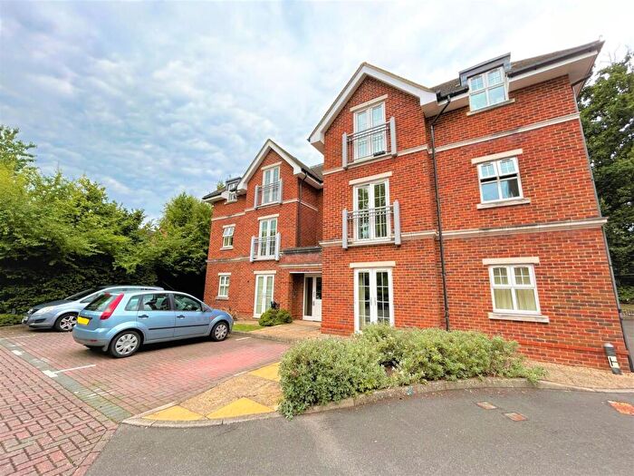 2 Bedroom Apartment To Rent In Bramshott Place, Fleet Road, GU51