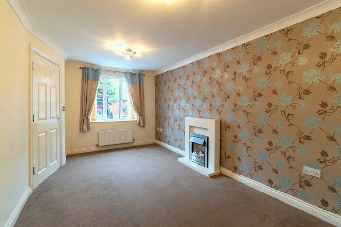 2 Bedroom House To Rent In Chelwood Grove, Plympton, Plymouth, PL7