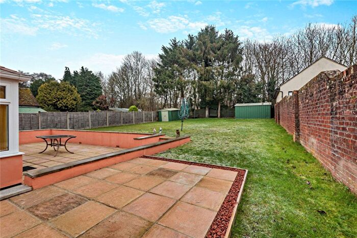 4 Bedroom Bungalow For Sale In Long Lane, Hermitage, Thatcham, Berkshire, RG18