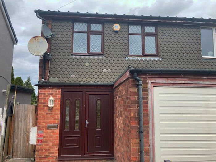 3 Bedroom House To Rent In Leagrave, LU3