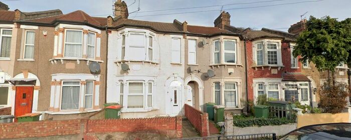 4 Bedroom Terraced House To Rent In Sheridan Road, London, E12