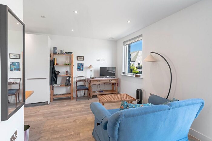 Property For Sale In Eddington Avenue, Cambridge, CB3
