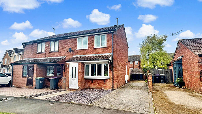 2 Bedroom Semi Detached House For Sale In Sycamore Grove, Bracebridge Heath, Lincoln, LN4