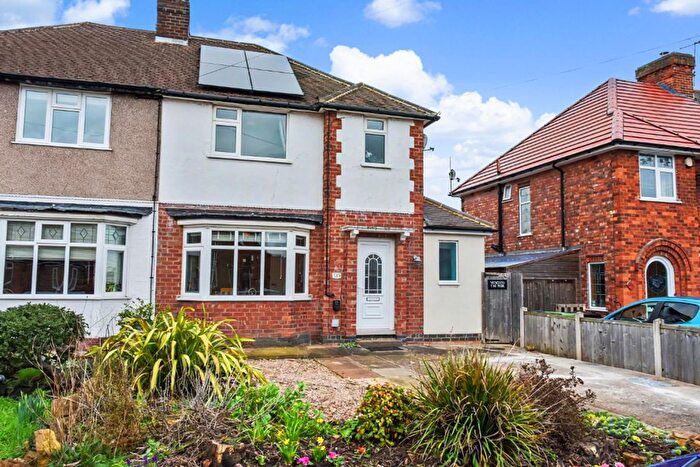 4 Bedroom Semi Detached House For Sale In Woodland Grove, Beeston, NG9