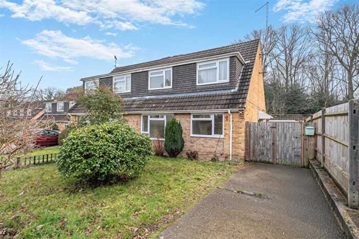 4 Bedroom Semi Detached House For Sale In Tudor Drive, Yateley, GU46