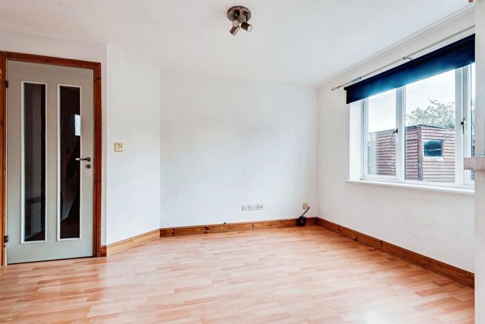 1 Bedroom End Of Terrace House For Sale In Cullerne Close, Abingdon, OX14