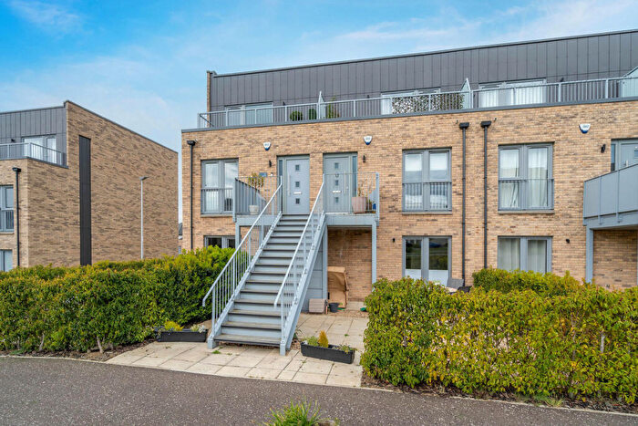 3 Bedroom Flat For Sale In Mauseley Park, Edinburgh, EH4