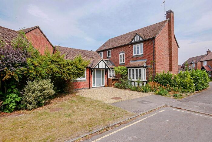 4 Bedroom Detached House For Sale In Wyndham Gardens, Wallingford, OX10