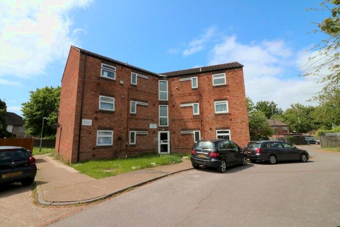 1 Bedroom Flat To Rent In Hedges Close, Hatfield, AL10
