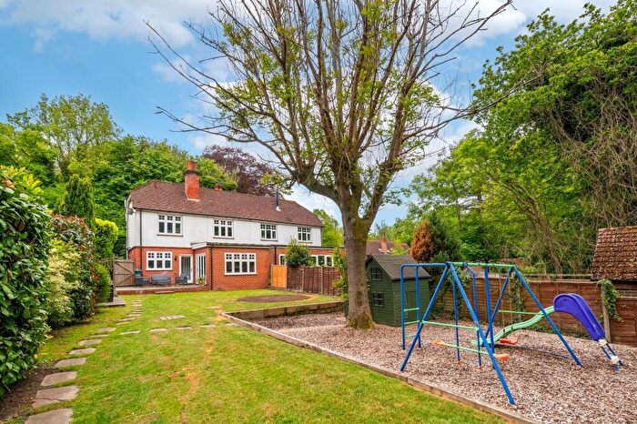 3 Bedroom Semi-Detached House For Sale In Nutfield Road, Redhill, RH1