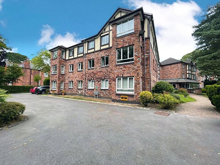 1 Bedroom Flat For Sale In Tabley Road, Knutsford, Cheshire, WA16
