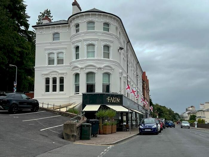 2 Bedroom Flat To Rent In C Queens Drive, Malvern, Worcestershire, WR14