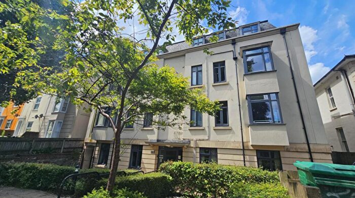 2 Bedroom Flat To Rent In Sussex Place, BS2