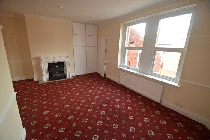 2 Bedroom Flat To Rent In Northbourne Street, Gateshead, NE8