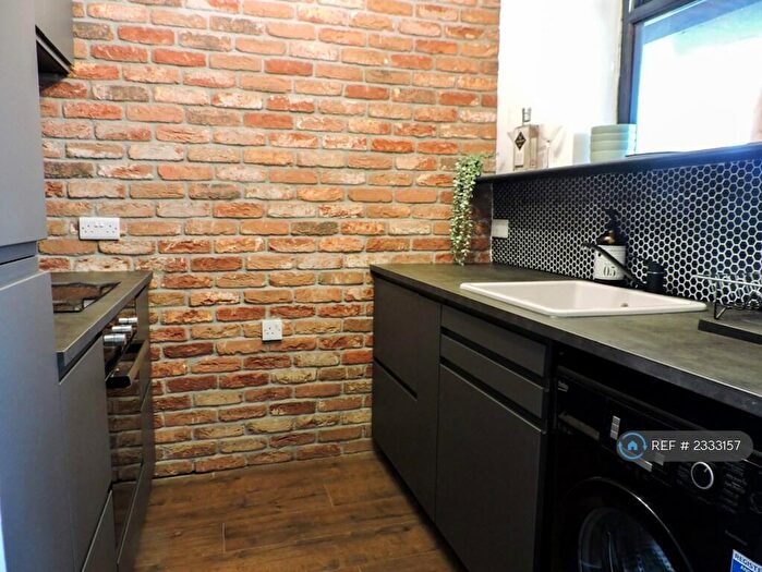 2 Bedroom Penthouse To Rent In Imogen Court, Salford, M5