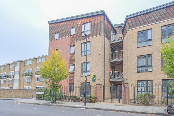 2 Bedroom Flat For Sale In Tower Hamlets, , Tower Hamlets, London, E14