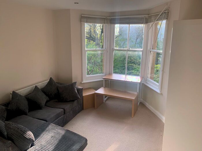 1 Bedroom Flat To Rent In Tierney Road, London, SW2