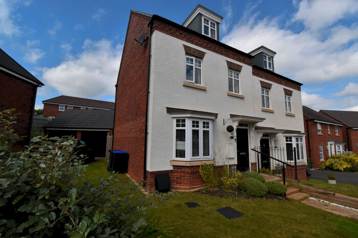 3 Bedroom Semi-Detached House To Rent In Ropeway, Southam, CV47