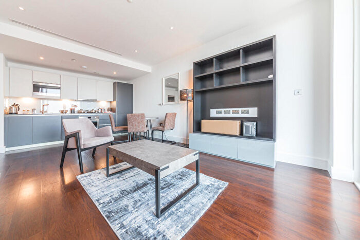 1 Bedroom Apartment To Rent In Harbour Way, London, E14