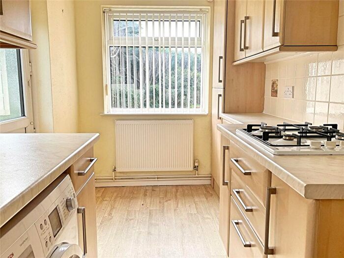 2 Bedroom Flat For Sale In Elm Place, Rustington, Littlehampton, West Sussex, BN16