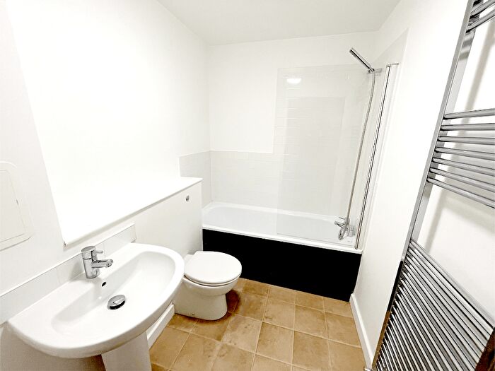2 Bedroom Apartment To Rent In Heritage Park, S6