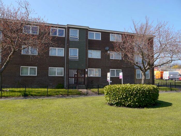 2 Bedroom Flat To Rent In Tillmouth Park Road, Throckley, NE15