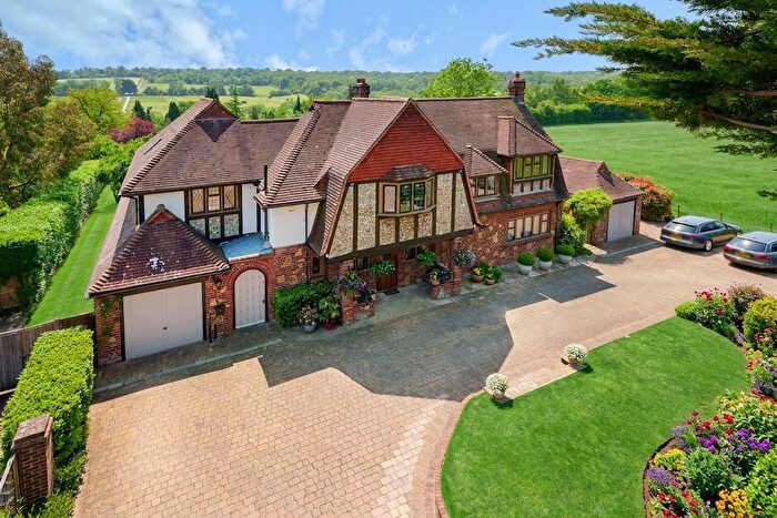 6 Bedroom Detached House For Sale In Guildford Road, Fetcham, KT22