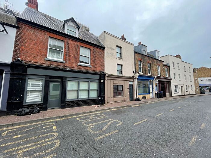 1 Bedroom Flat To Rent In King Street, Ramsgate, CT11
