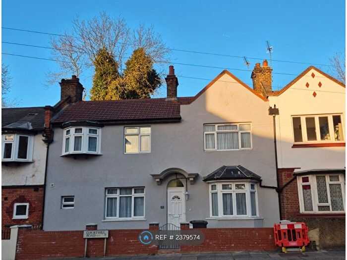 3 Bedroom Terraced House To Rent In Courthill Road, London, SE13