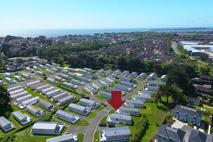 2 Bedroom Mobile Home For Sale In Hoburne Lane, Christchurch, Dorset., BH23