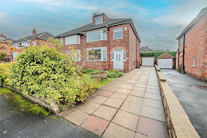 4 Bedroom Semi Detached House For Sale In Buckstone Way, Leeds, West Yorkshire, LS17