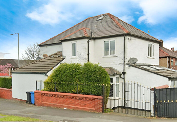 2 Bedroom Semi-Detached House To Rent In Huddersfield Road, Stalybridge, Cheshire, SK15