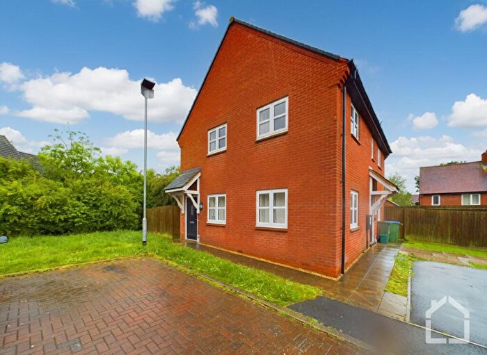 2 Bedroom Maisonette To Rent In Gyles Close, Winslow, MK18