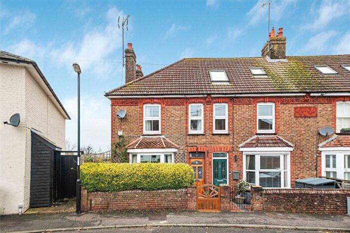 2 Bedroom End Of Terrace House For Sale In Fairfield Road, Burgess Hill, West Sussex, RH15